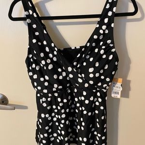 Women’s Kona Sol Target Black with White Polka Dots  14W Tankini Swim Top